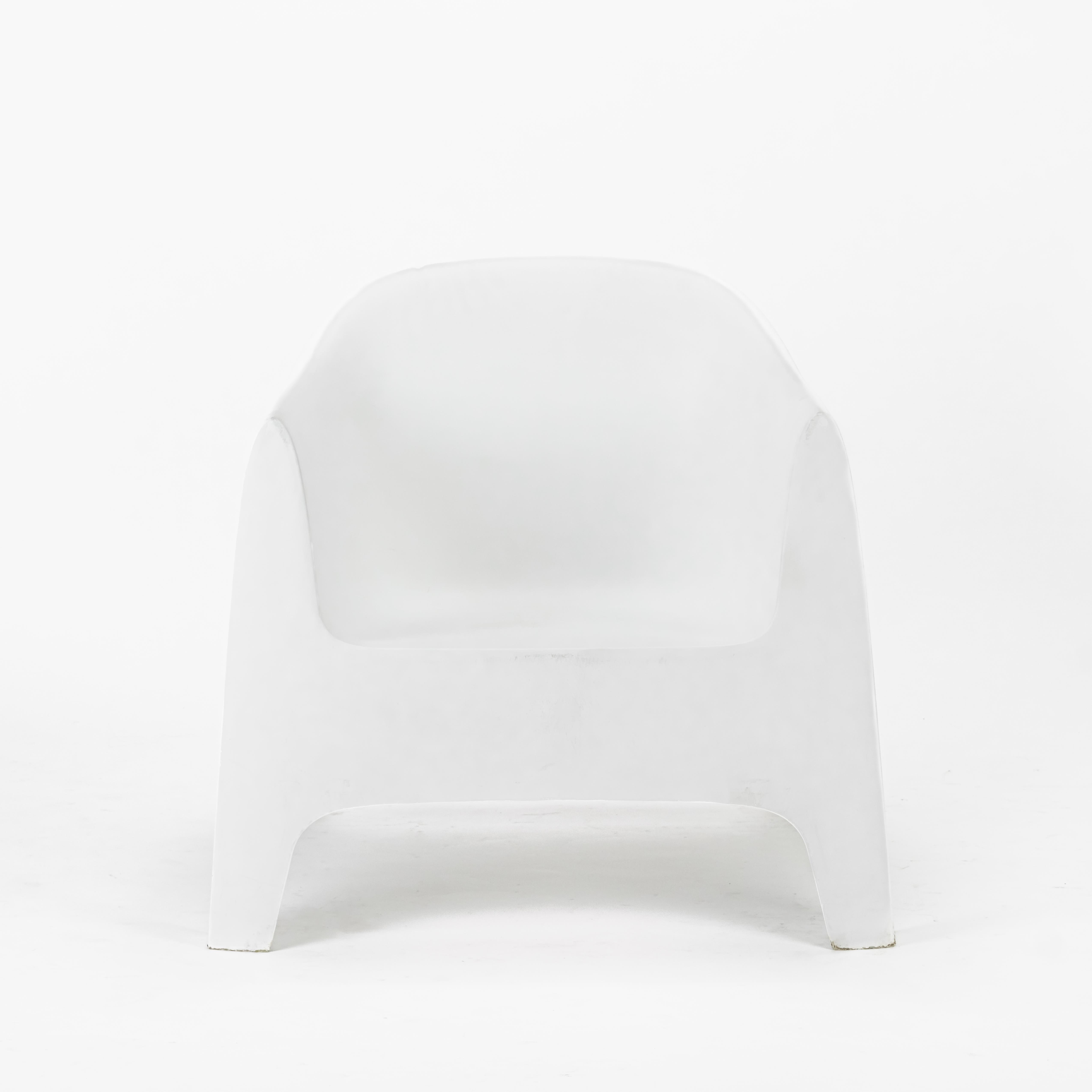 Where to find VONDOM Outdoor White Lounge Chair in Tulsa