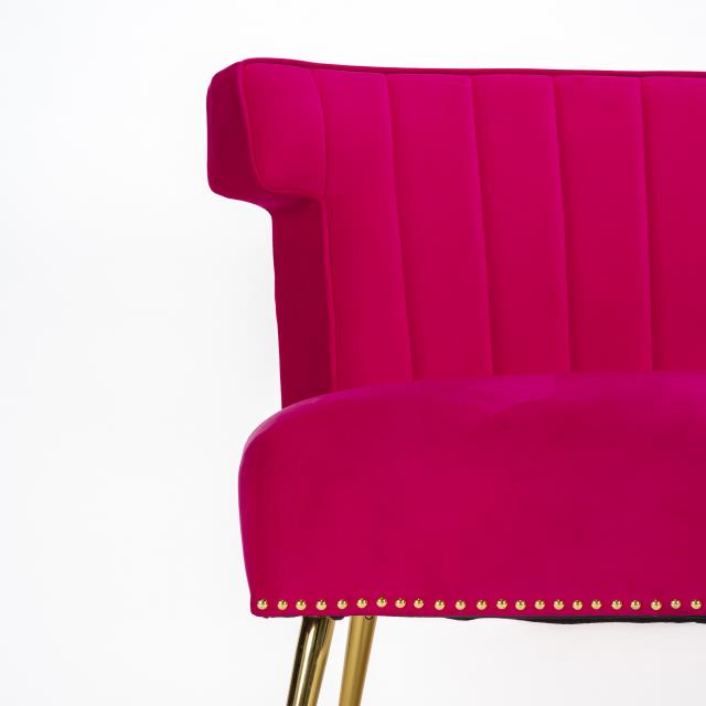 Where to find STILETTO ARMLESS LOVESEAT in Tulsa