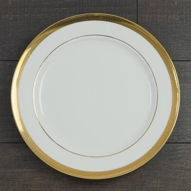 Rental store for Grande Affair Gold Charger 12 in Tulsa OK